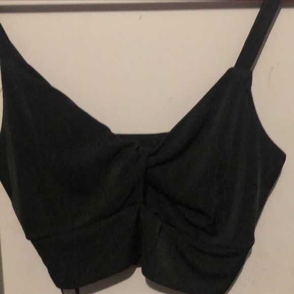 Size small forever 21 crop top - Picture 3 of 4